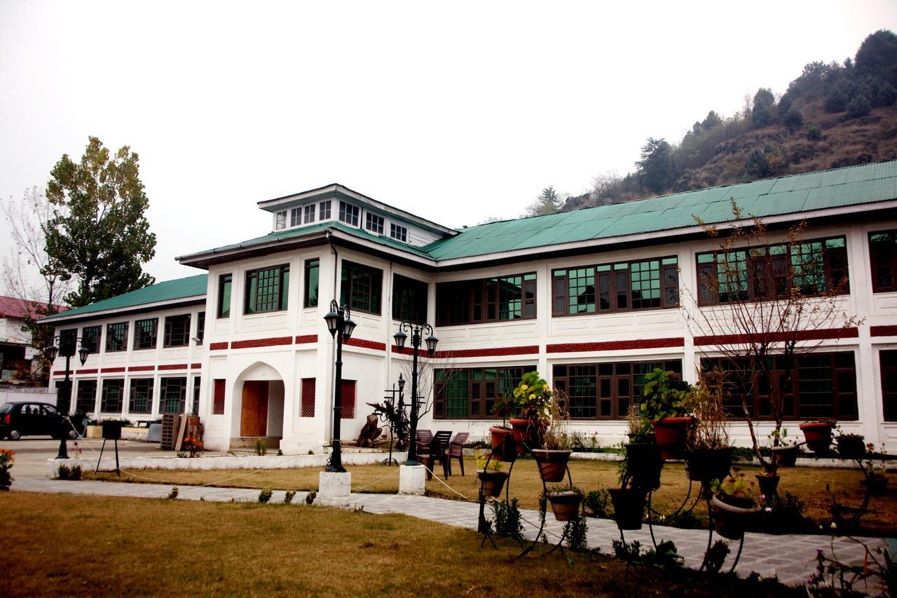 Hotel New Park At Dal Lake Srīnagar Kültér fotó