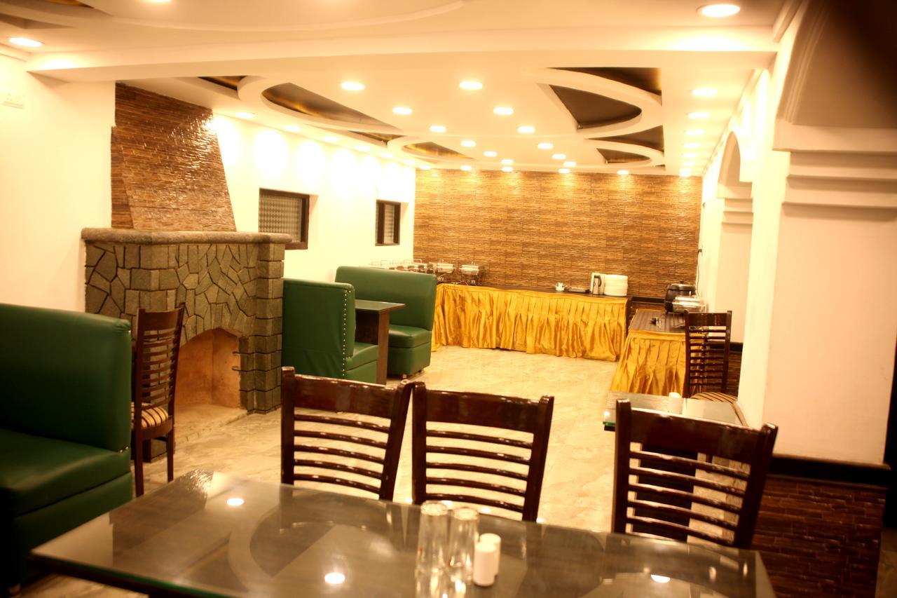 Hotel New Park At Dal Lake Srīnagar Kültér fotó